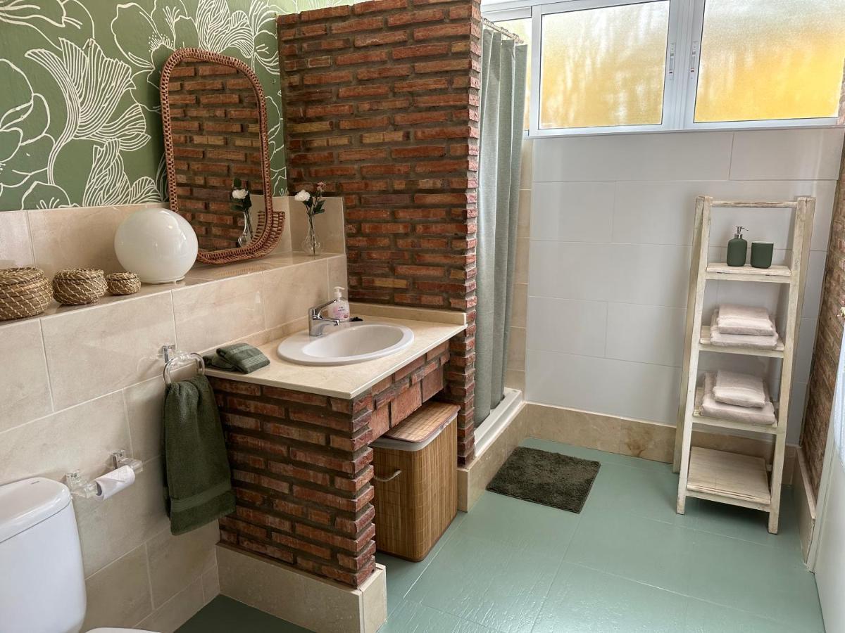 B&B Casa Oceo - Malaga - Andalusie อาเลาริน เดลา ตอร์เร ภายนอก รูปภาพ